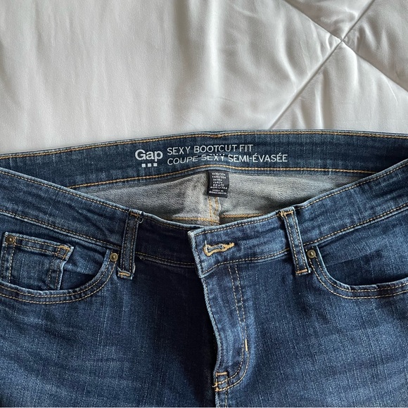 Women’s jeans by Gap, Size 10/30R - Picture 2 of 4